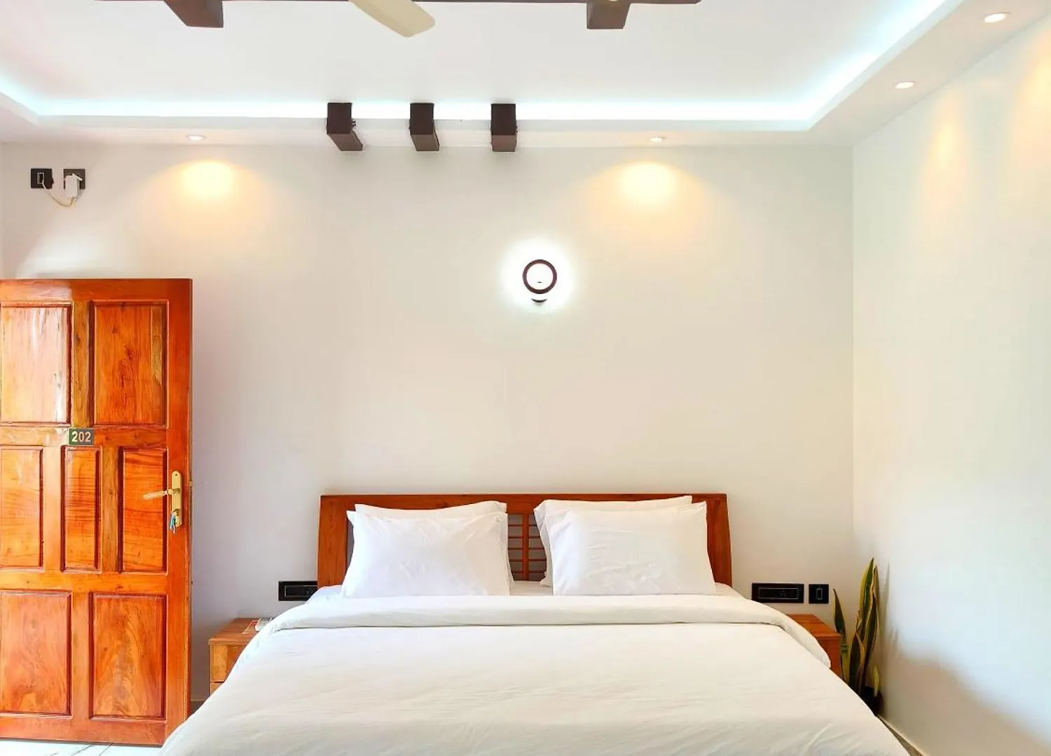 ורקלה Wavealokam Beach Retreat אתר נופש