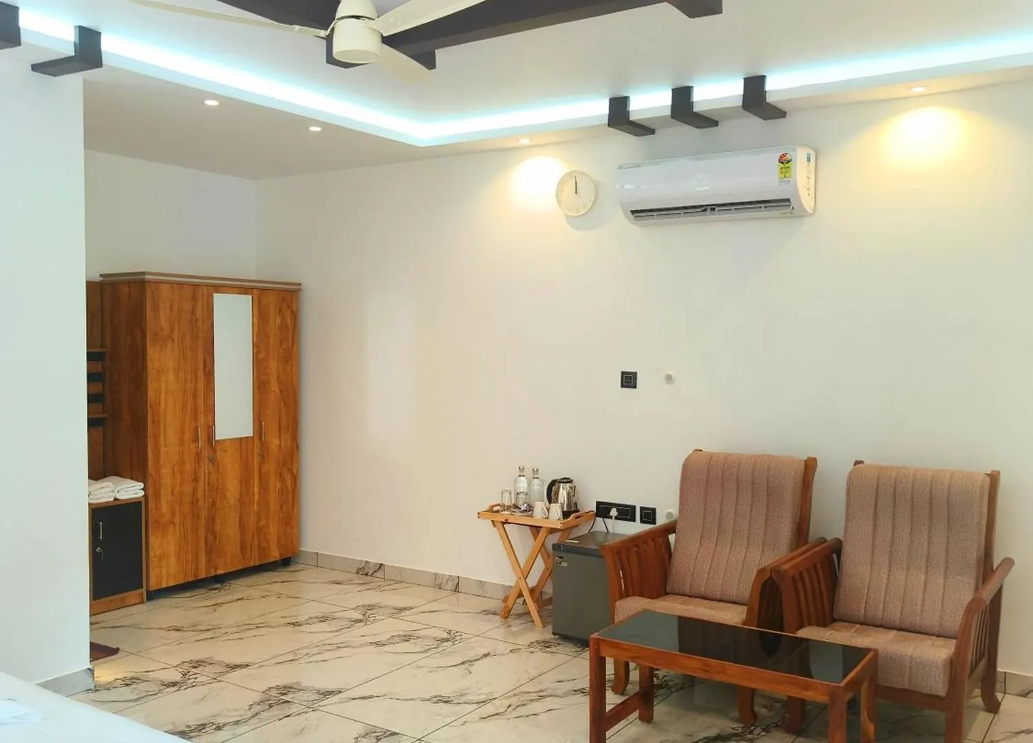ורקלה Wavealokam Beach Retreat הודו